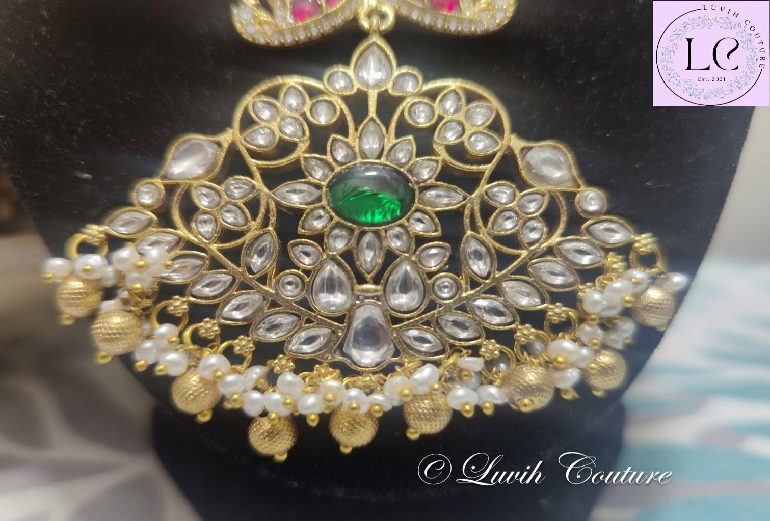 Jadau Kundan Mango Necklace or Floral Mango Mala or Mango Haram Pendant Close up  for girls, Teens, Women